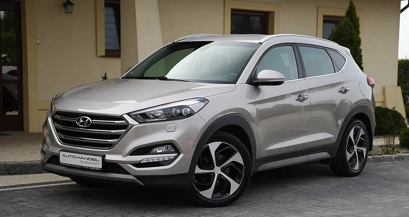 Hyundai Tucson cena 77900 przebieg: 139000, rok produkcji 2017 z Świnoujście małe 742